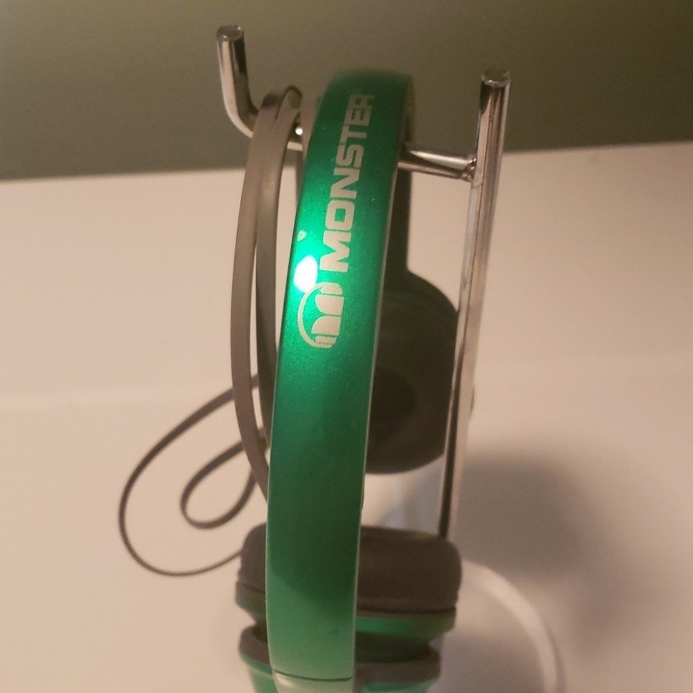 Monster DNA head phones